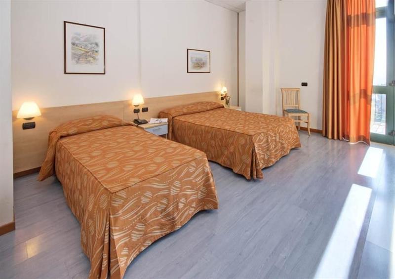 Hotel Ristorante Da Tonino Recanati Kültér fotó
